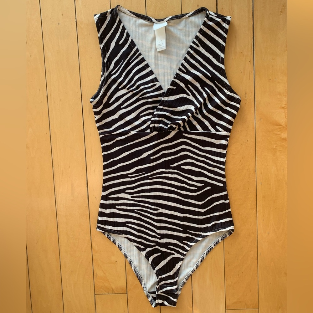 NWOT Zebra striped bodysuit